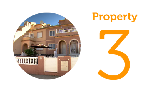 Property 3 Three-bed townhouse in Mont Y Mar