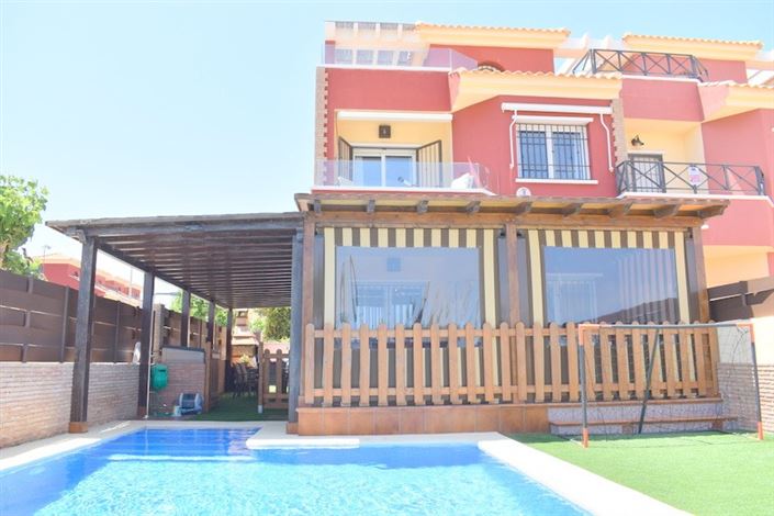 Image No.1-3 Bed Villa for sale