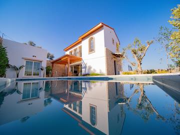 fabulous-private-pool