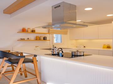 modern-fitted-kitchen