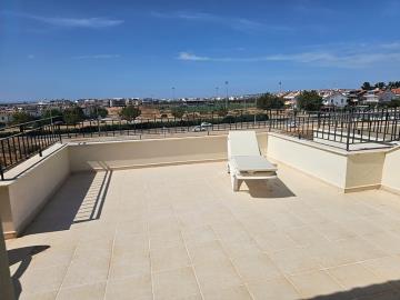 large-top-floor-roof-terrace