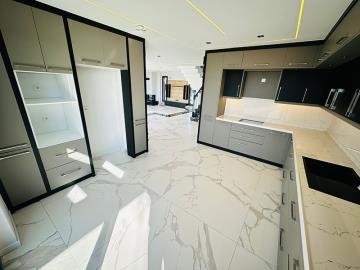 super-stylish-fitted-kitchen