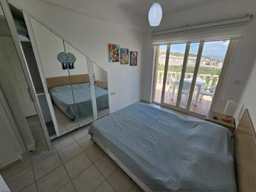 bedroom-with-access-to-balcony