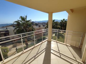 spacious-balcony-with-picturesque-views