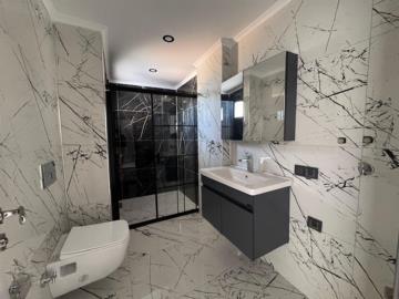 modern-fitted-bathroom