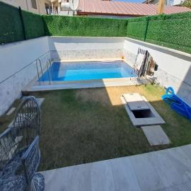 private-pool-and-garden