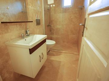 fully-fitted-bathroom