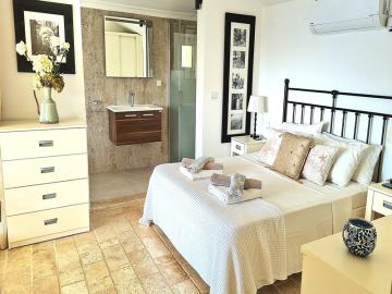 double-bedroom-with-en-suite