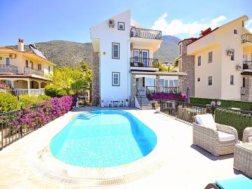 stunning-Villa-for-sale-in-Ovacik