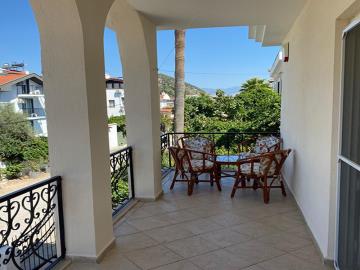 wonderful-balcony-featured-in-the-first-floor