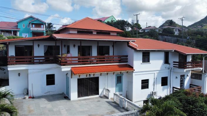 Image No.1-6 Bed House for sale