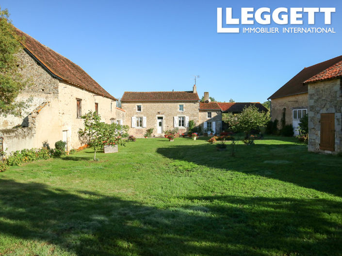 Image No.1-Maison de 4 chambres à vendre à Montmorillon