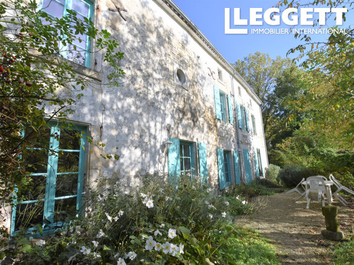 Image No.1-Maison de 4 chambres à vendre à Surgères