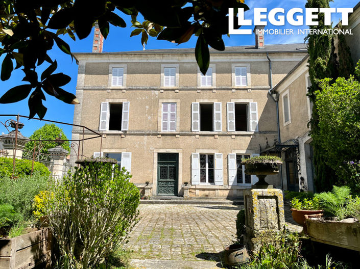 Image No.1-Maison de 5 chambres à vendre à Javerlhac-et-la-Chapelle-Saint-Robert