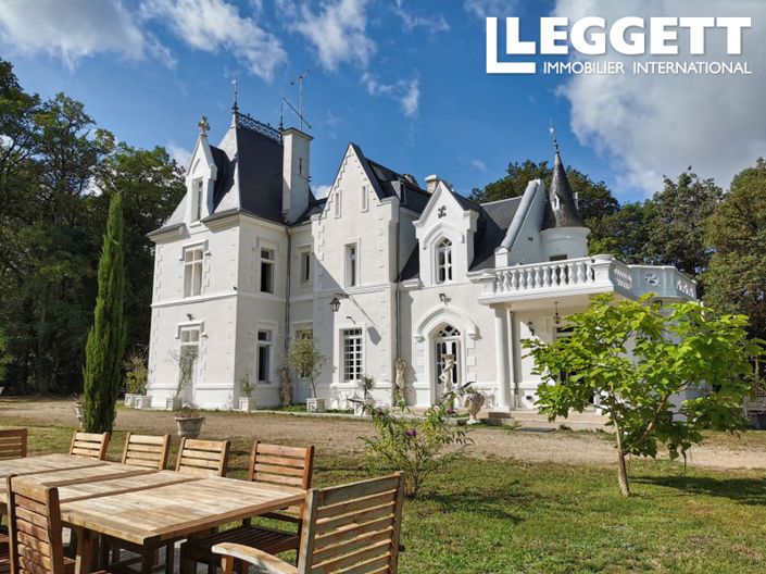 Image No.1-5 Bed Chateaux for sale