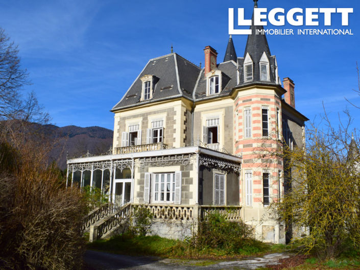 Image No.1-10 Bed Chateaux for sale