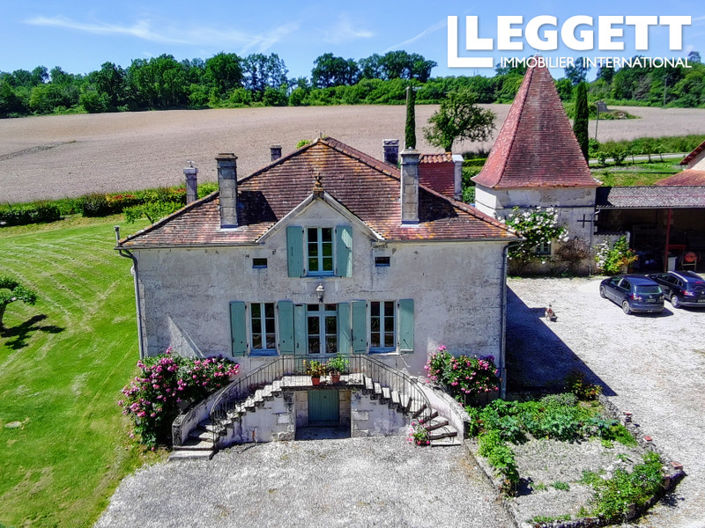 Image No.1-Maison de 5 chambres à vendre à Aubeterre-sur-Dronne