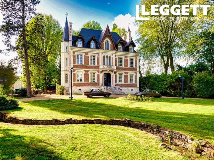 Image No.1-8 Bed Chateaux for sale