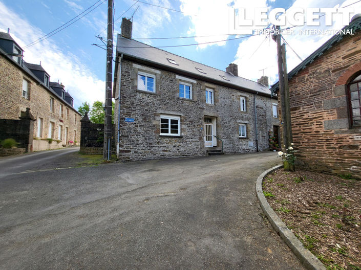 Image No.1-Maison de 5 chambres à vendre à Fougerolles-du-Plessis