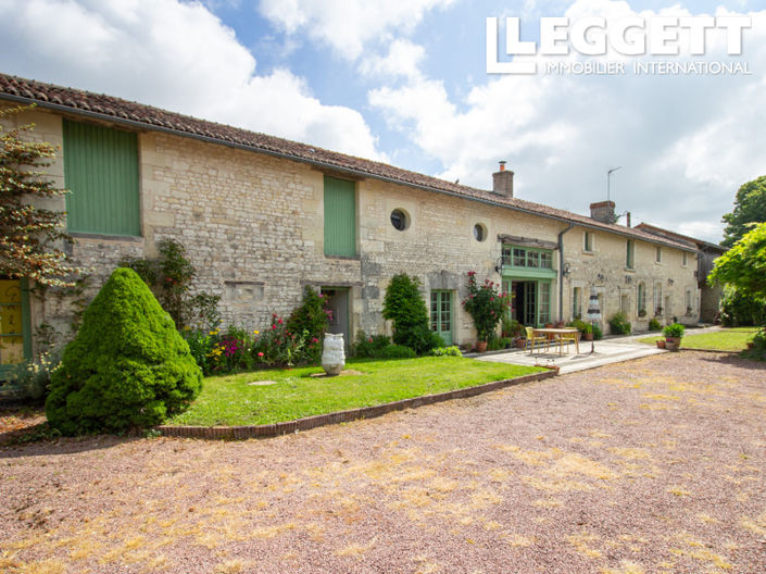 Image No.1-Maison de 4 chambres à vendre à La Roche-Rigault