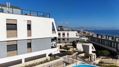 A4-1-Iconic-Gran-Alacant-views-Oct2024