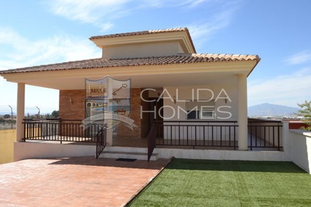 Image No.1-4 Bed Villa for sale