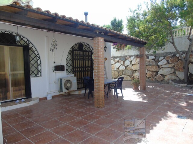 Image No.1-3 Bed Villa for sale