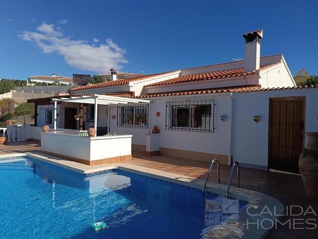 Image No.1-3 Bed Villa for sale