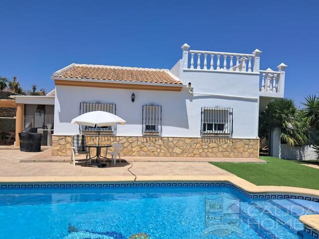 Image No.1-3 Bed Villa for sale