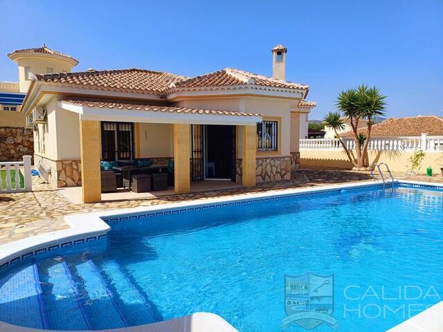 Image No.1-3 Bed Villa for sale