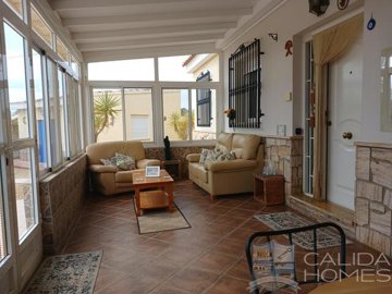 villa-estrellas-resale-villa-for-sale-in-albo