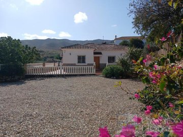 villa-levante--resale-villa-for-sale-in-arbol