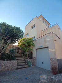 casa-cabuzana-resale-villa-for-sale-in-vera-1