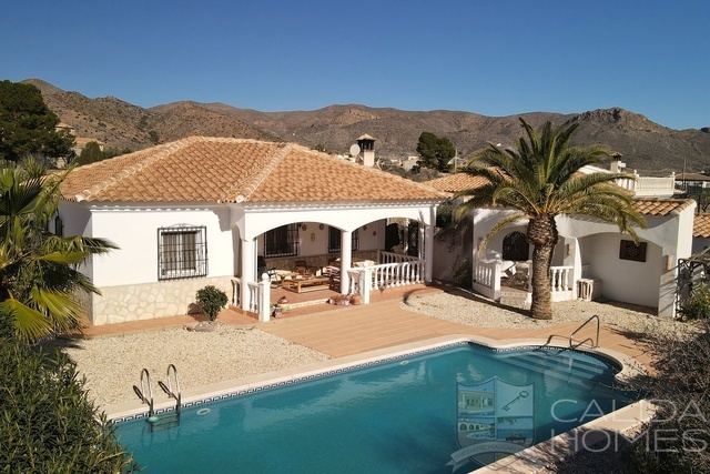 Image No.1-3 Bed Villa for sale