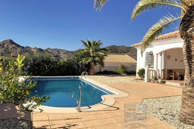 casa-vista-magnifica-resale-villa-for-sale-in