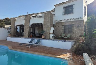 cortijo-flounders-detached-character-house-fo