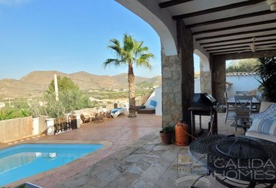 cortijo-flounders-detached-character-house-fo