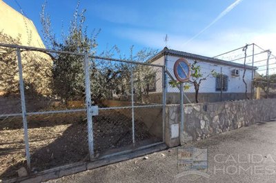 villa-carrie-resale-villa-for-sale-in-los-mar