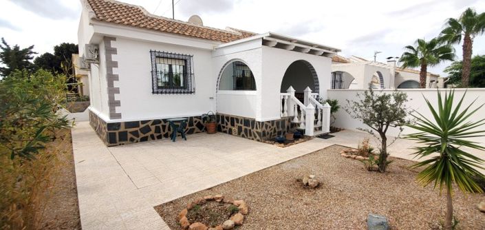 Image No.1-2 Bed Villa for sale