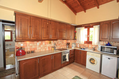 13kitchen-1718286441