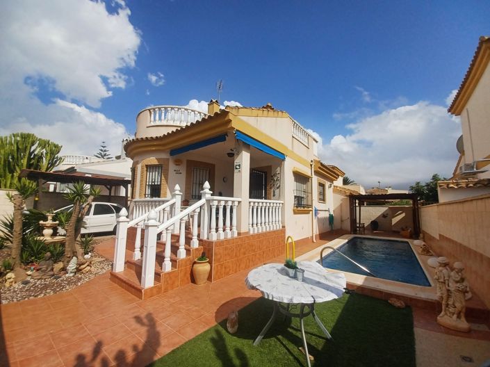 Image No.1-3 Bed Villa for sale