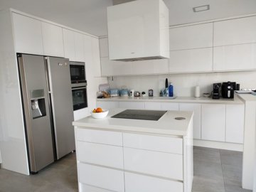 propertyimage1yenllalct20241208062202