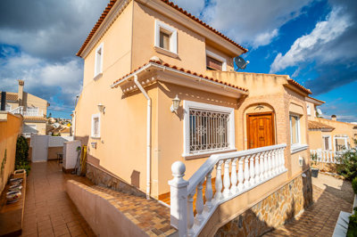 propertyimage1gjnrzfcch20241217061107