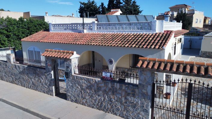 Image No.1-Villa de 3 chambres à vendre à Los Alcázares