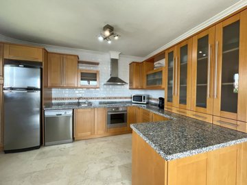 propertyimage1yjicfjkg320241026062051