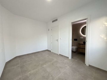 propertyimage1x4e0nlpl720250222042150