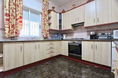 propertyimage1temog1hzd20250222042115