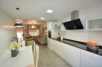 propertyimage1omst0svh920250222061036