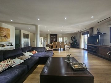 propertyimage1h8vg20tfe20250225042058