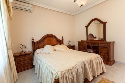 propertyimage1uik8pyrvx20250315081137